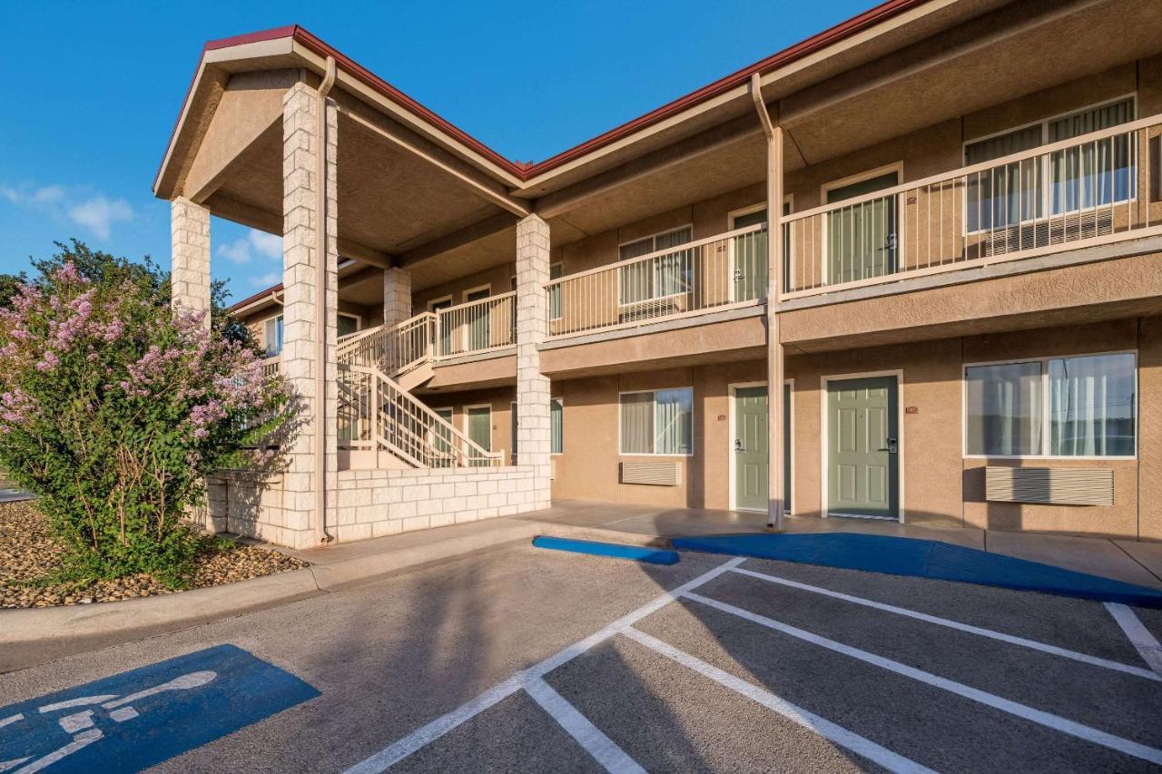 Quality Inn Sonora Exterior foto